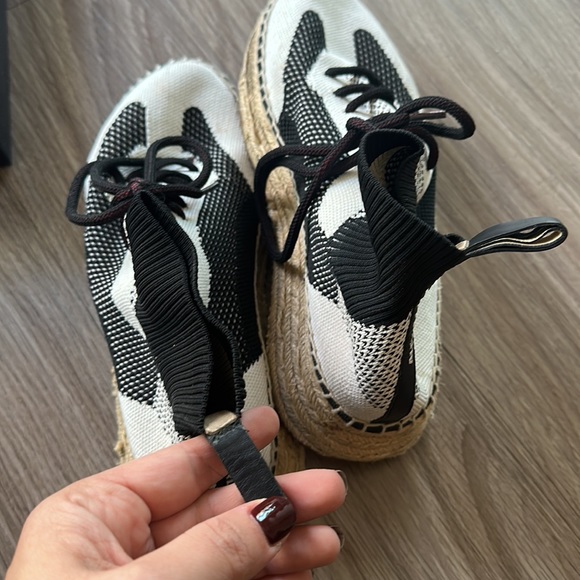 Alexander Wang knitted shoes w/ box and dust bag - Picture 6 of 7